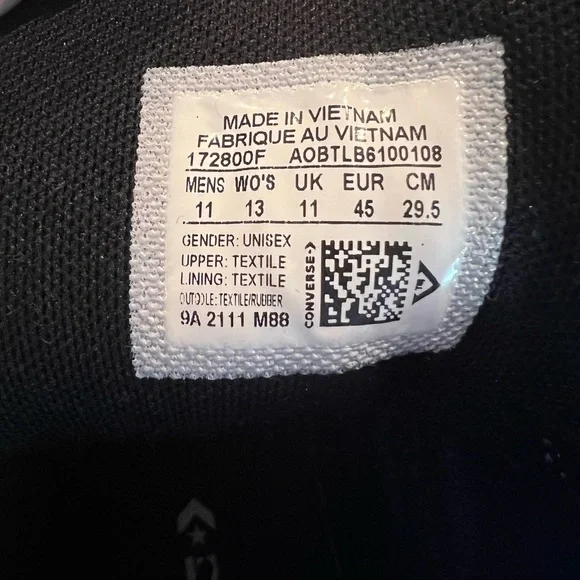 Men’s Converse Sneakers EUC - Picture 2 of 5